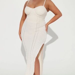 Fashion Nova 2X Cream Maxi Dress
